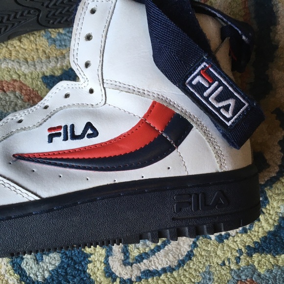 FILA💙❤️ high top sneakers - Picture 2 of 4